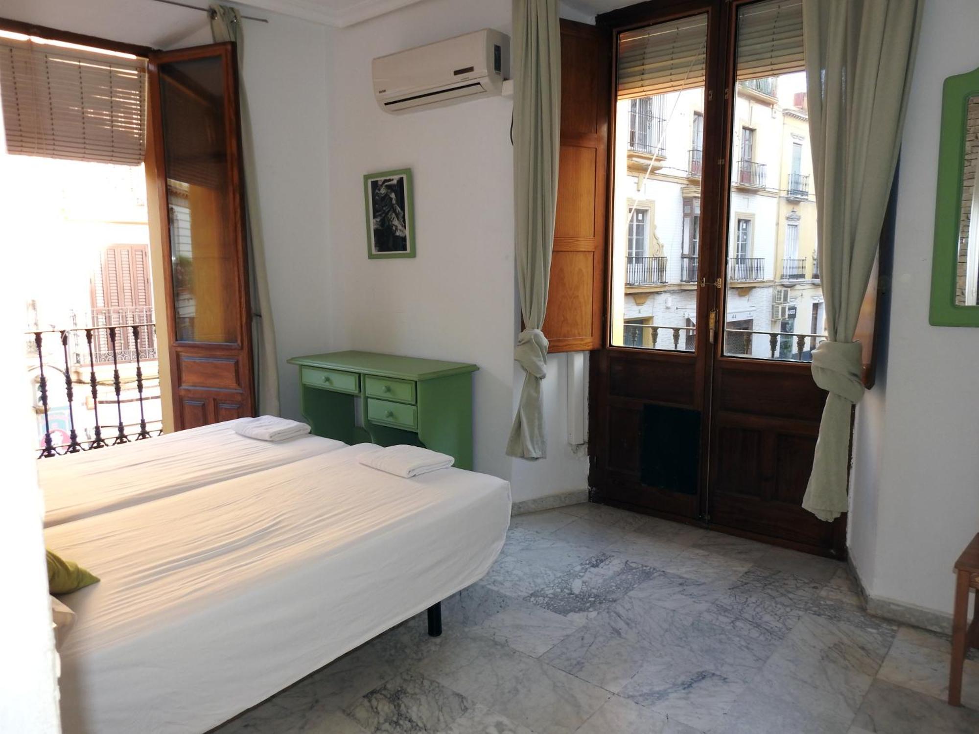 Apartamento En Sevilla Centro Con Vistas A La Plaza Alameda De Hercules - Hasta 7 Personas 외부 사진