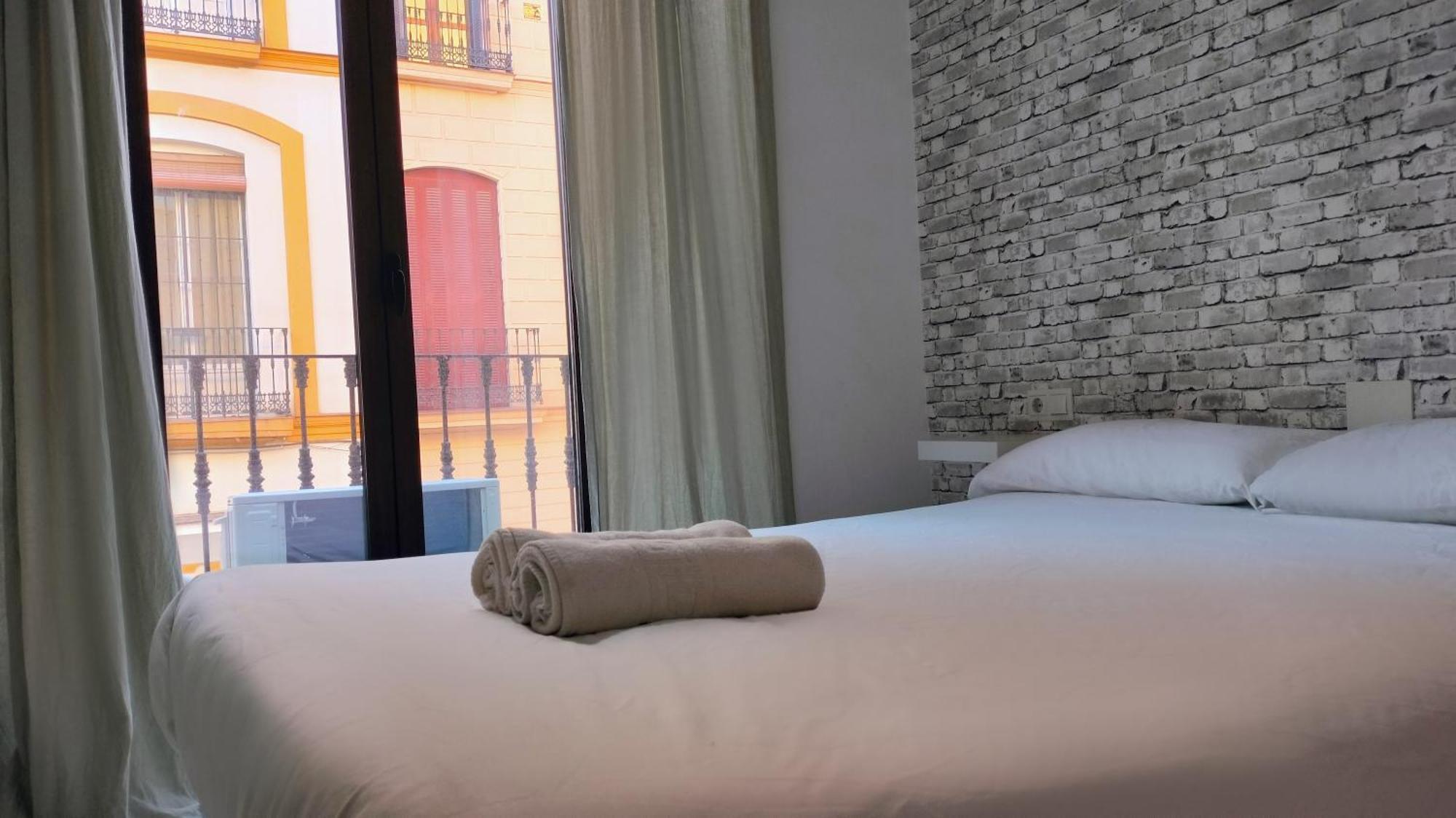 Apartamento En Sevilla Centro Con Vistas A La Plaza Alameda De Hercules - Hasta 7 Personas 외부 사진